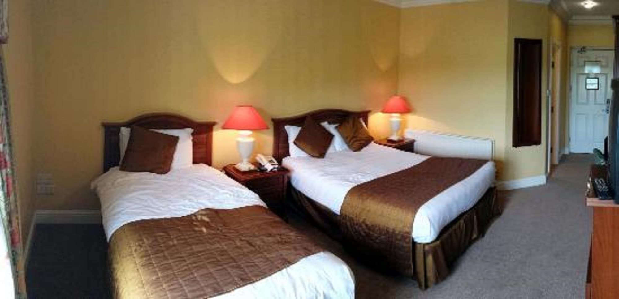 Abbey Court Hotel Nenagh Exterior photo