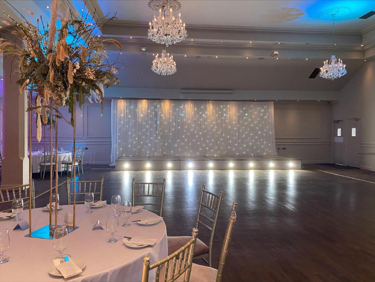Abbey Court Hotel Nenagh Exterior photo