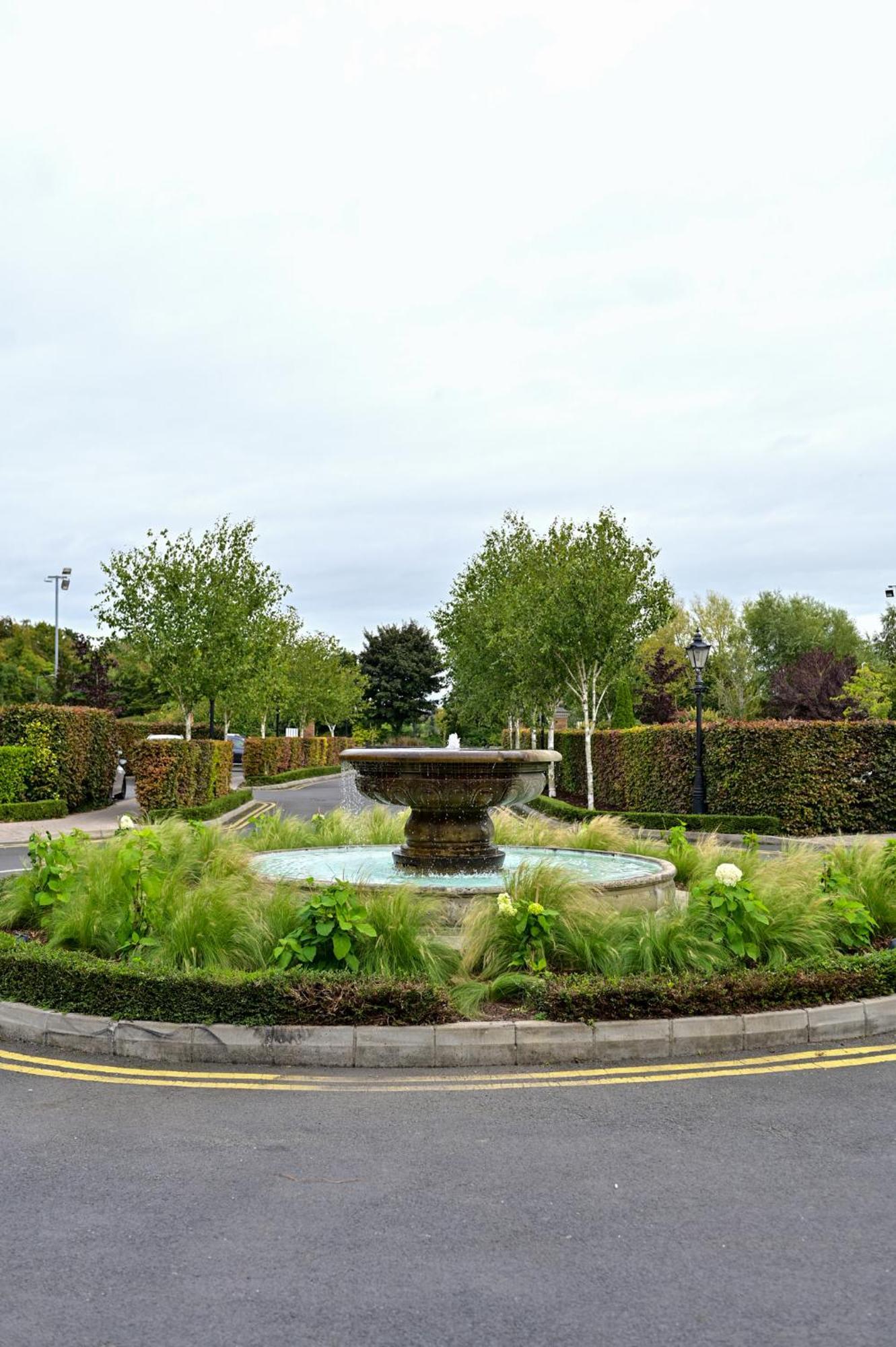 Abbey Court Hotel Nenagh Exterior photo