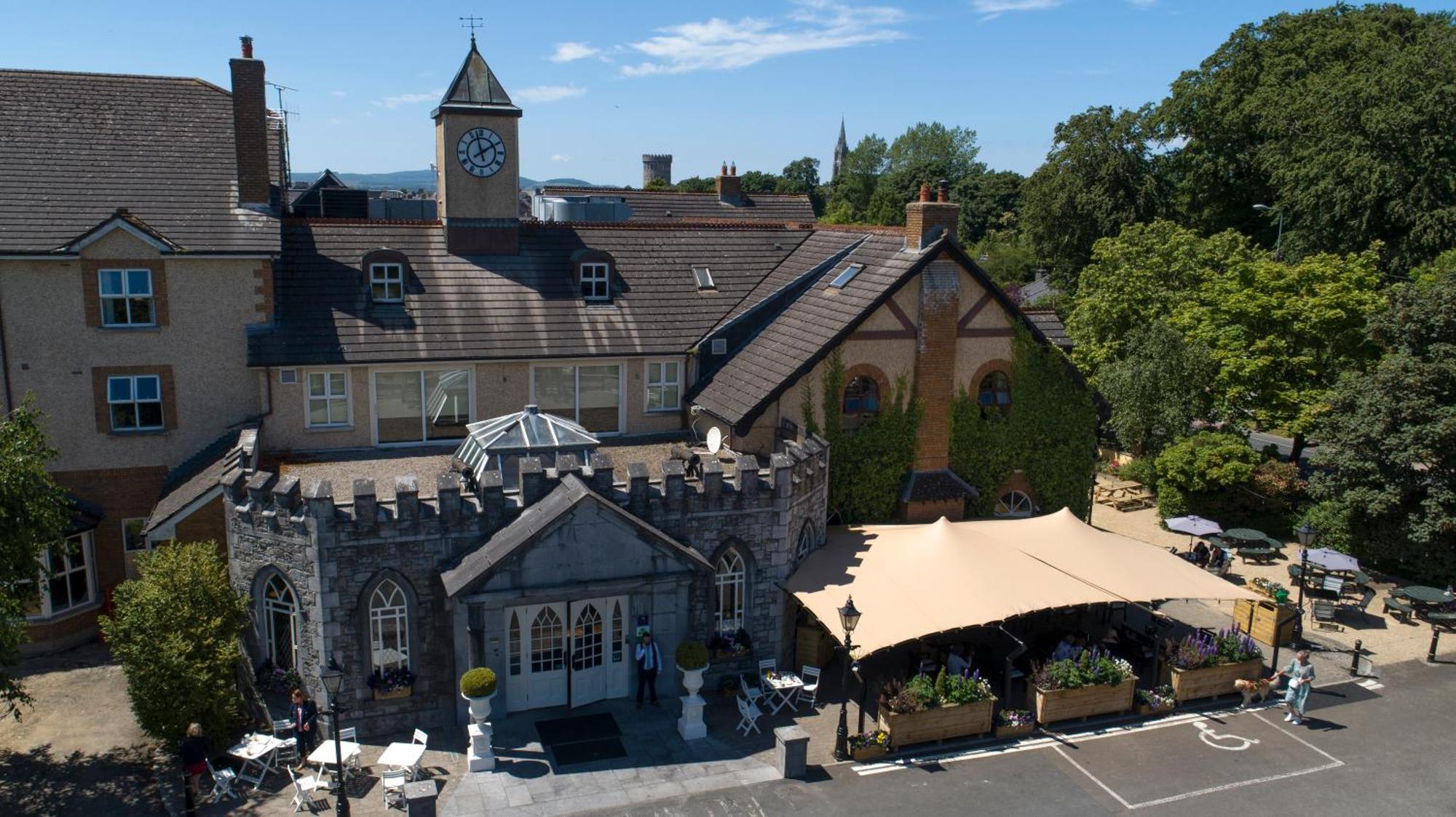 Abbey Court Hotel Nenagh Exterior photo