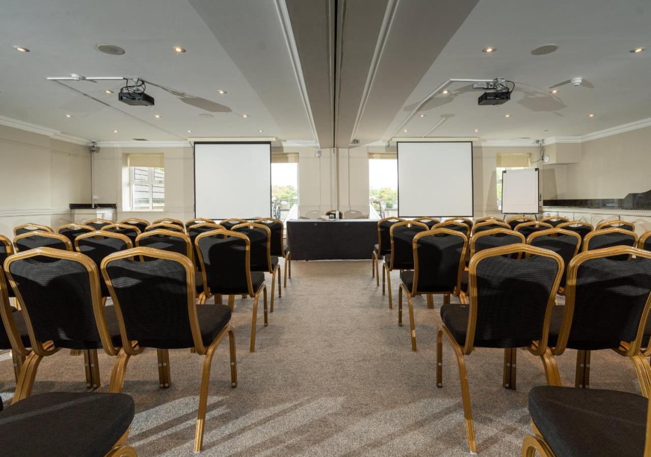 Abbey Court Hotel Nenagh Exterior photo