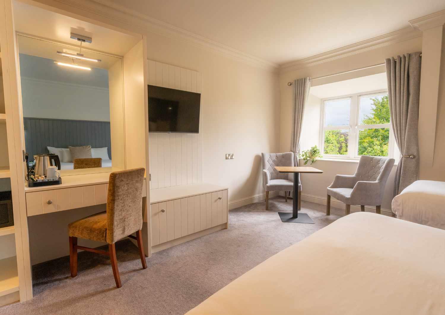 Abbey Court Hotel Nenagh Exterior photo